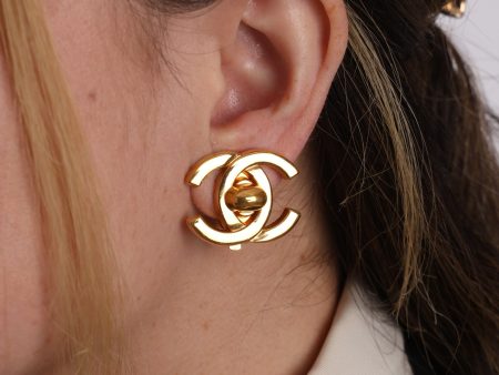 Chanel 1995 Autumn Collection CC Turnlock Clip-On Earrings For Cheap