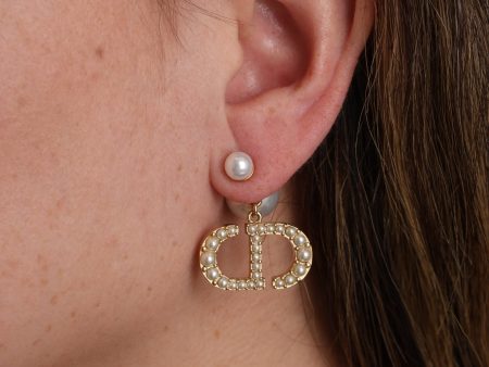 Dior Pearl Tribales Earrings Supply